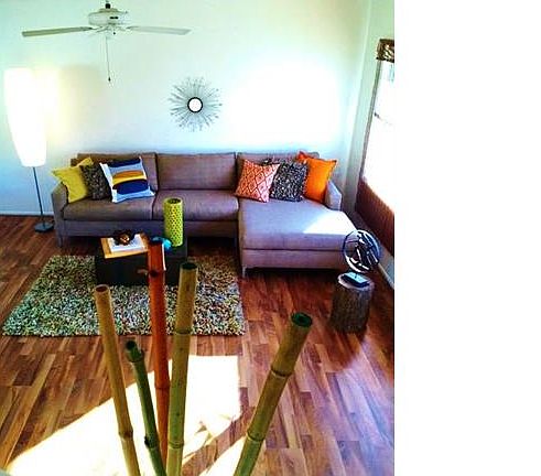 4th image of 2415 Boyle Ave