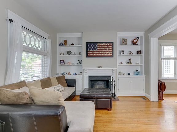 5th image of 823 Shirley Ave