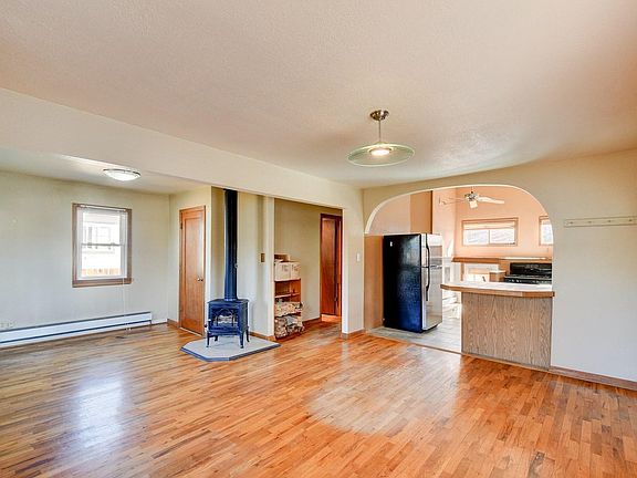 3rd image of 1236 N Jefferson Ave