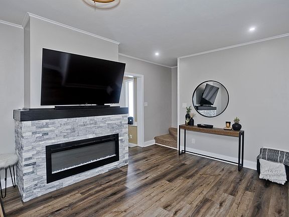 5th image of 28 Porter St