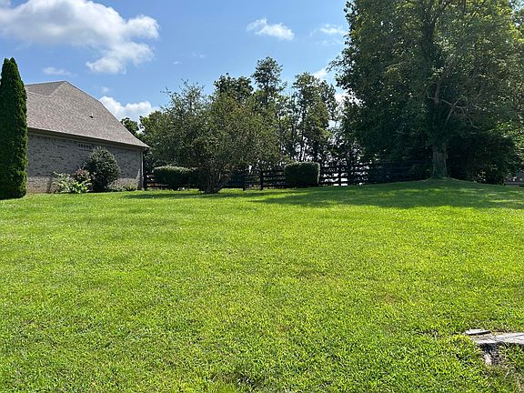 4th image of 232 View Point Dr