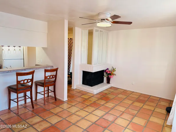 1600 N Wilmot Rd Unit 236, Tucson, AZ 85712