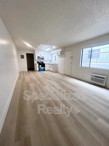 336-342 E Providencia Ave Photo 1