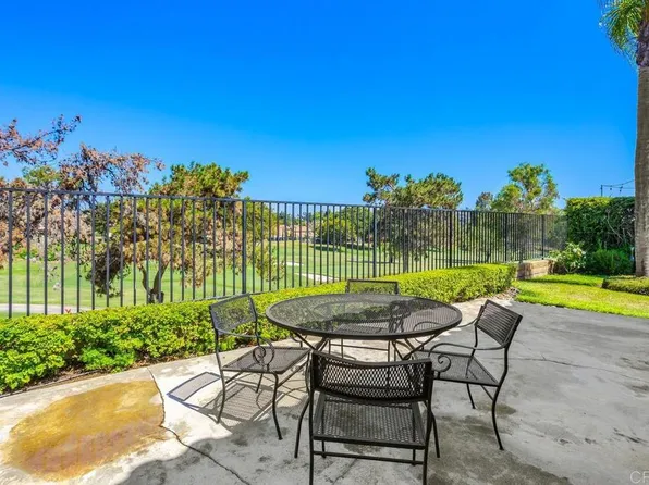 2466 Links Way, Vista, CA 92081