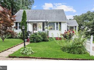 403 W River Dr, Pennsauken, NJ 08110