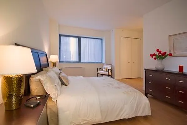 Sold by Moss Real Estate | media 2