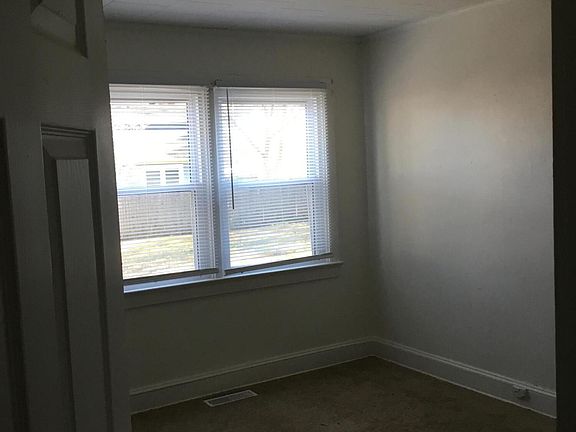 5th image of 505 W Elizabeth St