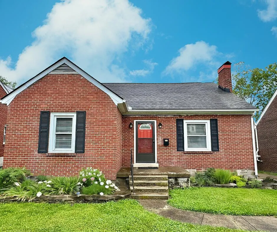 4 bed, 2.0 bath, 2162 sqft, $3,300 — Photo 1