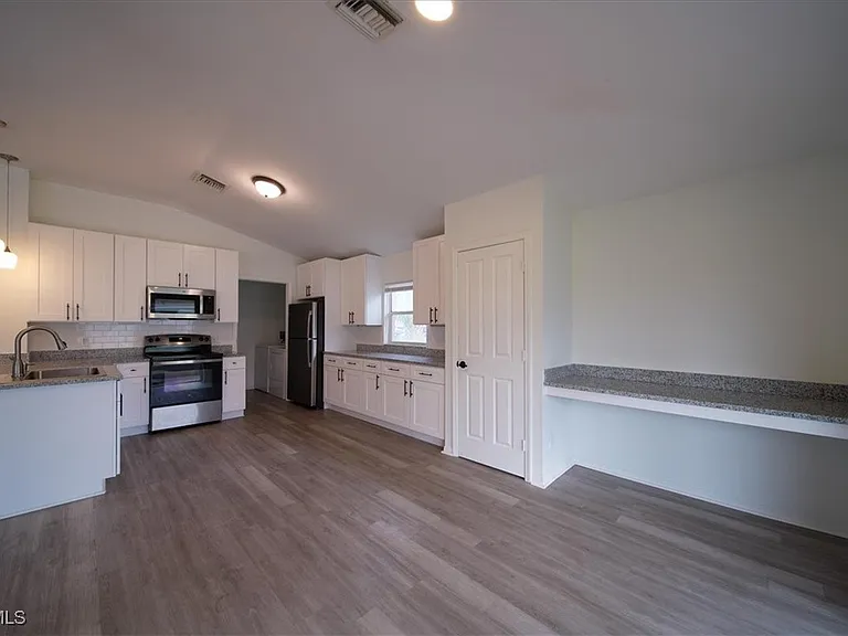 1502 Scholar Ct — Photo 5