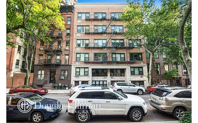 Sold by Douglas Elliman | media 18