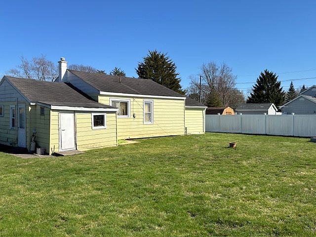 2nd image of 244 N Lee Street