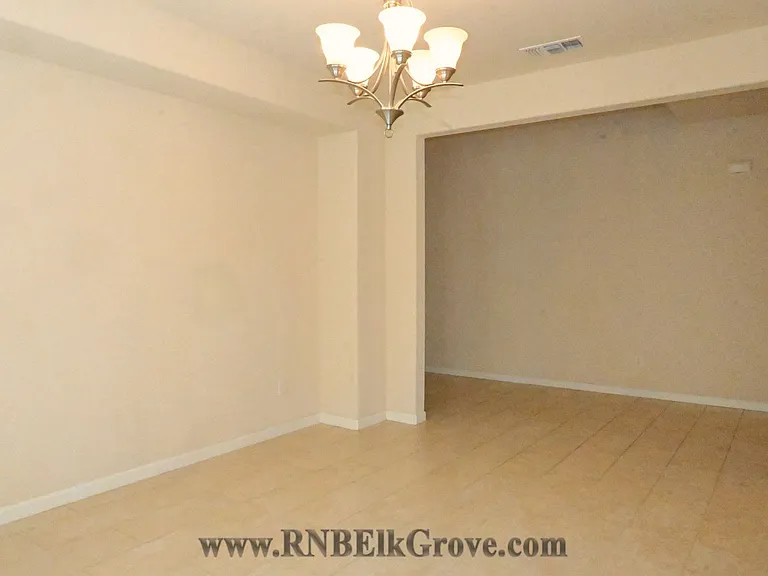 8280 Columbo Cir — Photo 7