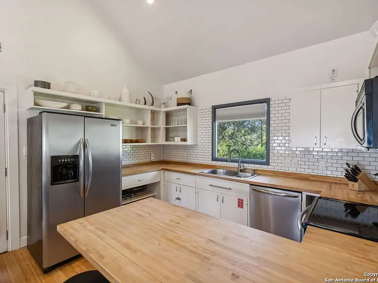 227 Claudia St #3 — Photo 13
