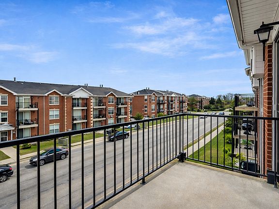 5th image of 16600 Liberty Cir Unit 3S