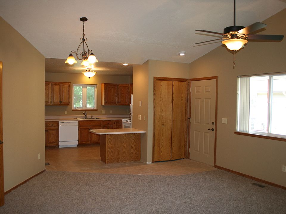 Welcoming main floor