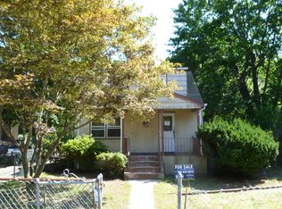 34 Mindres Ave, Brentwood, NY 11717