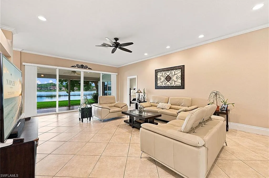 3 bed, 2.0 bath, 1892 sqft, $3,950 — Photo 4