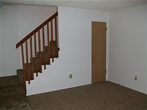 1st image of 409 NE 147th Ave