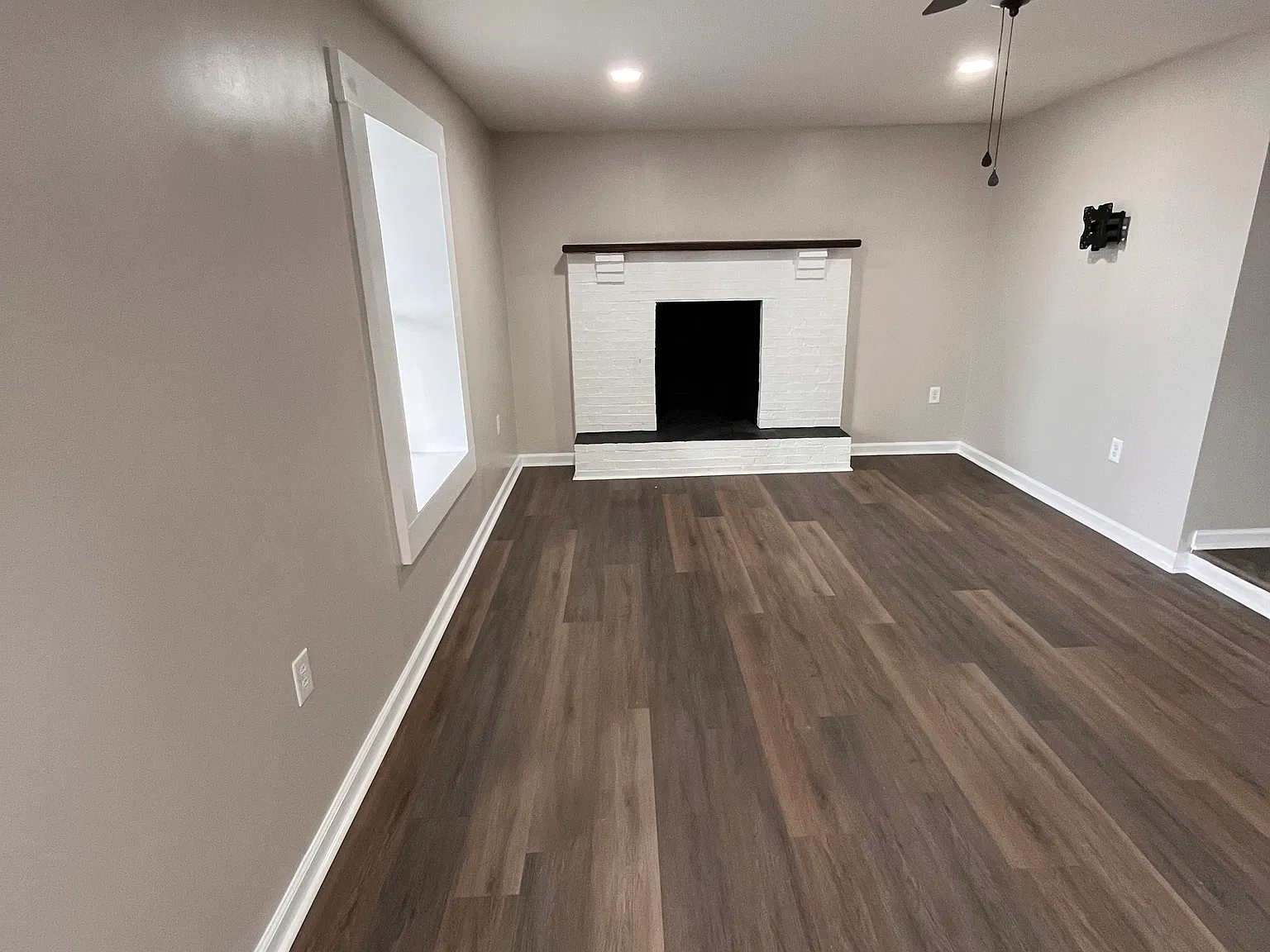 2 bed, 1300 sqft, $1,550 — Photo 3
