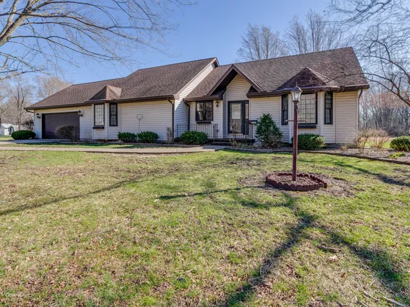 3397 N 17000e Rd, Momence, IL 60954