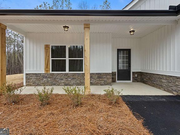 2nd image of 2A Relay Rd