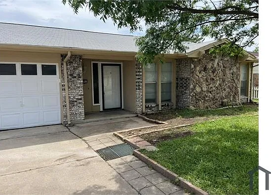 2807 Wildplum Dr