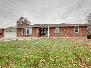 3017 Lantern Ln, Quincy, IL 62301