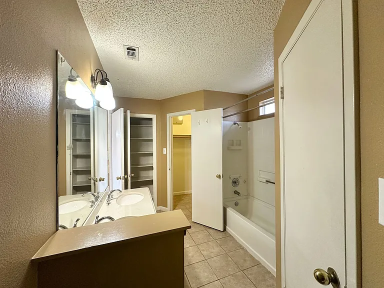 5010 White Rock Dr — Photo 24