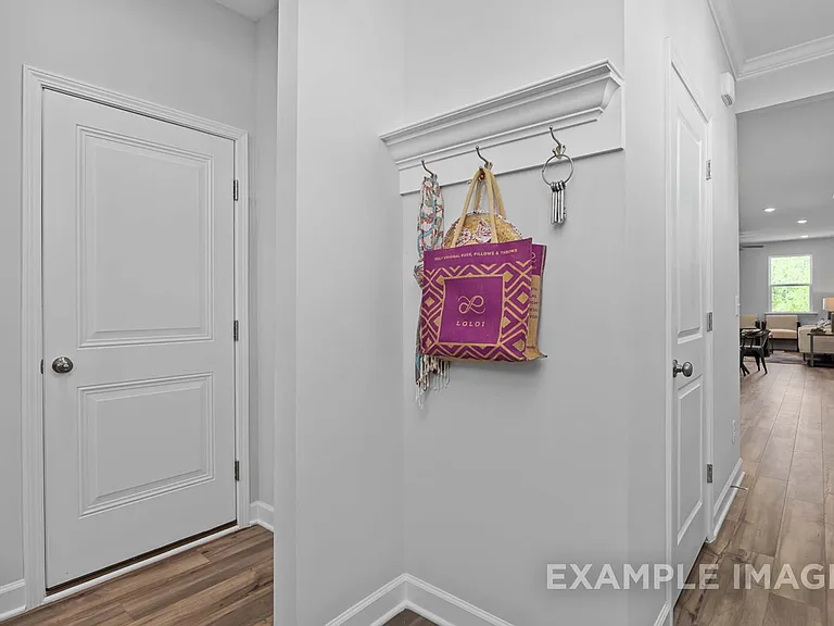 24 Baldwin St — Photo 4