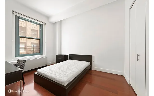 Rented by Douglas Elliman | media 19