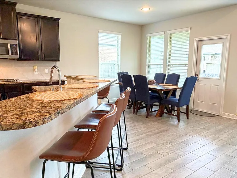 244 Upland Dr — Photo 9