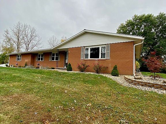 2nd image of 19 Coventry Dr