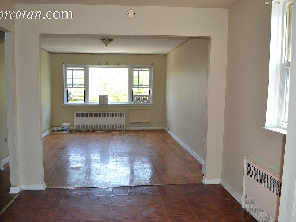 1st image of 1076 E 82nd St #2