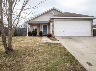 345 Cascade Cir, Springdale, AR 72764