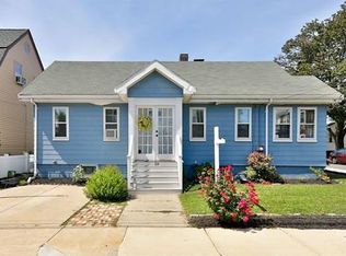 29 Pico Ave, Winthrop, MA 02152
