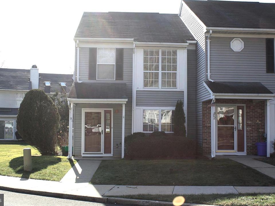 1st image of 91 Fair Oaks Ct