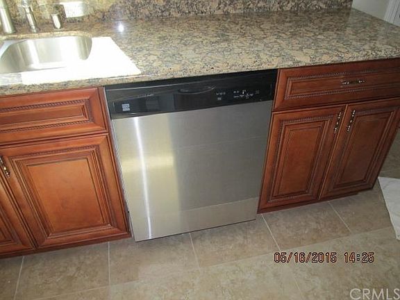 5th image of 2059 Caspian Ave