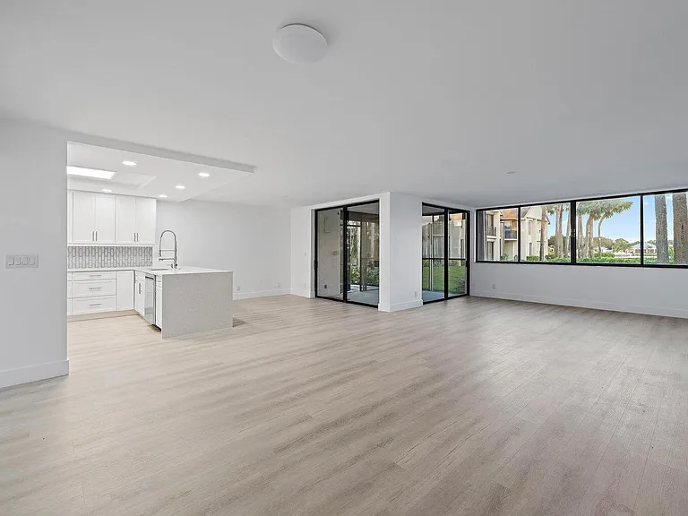 10459 SE Terrapin Pl — Photo 11