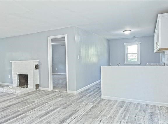 3rd image of 6513 Richmond Ave