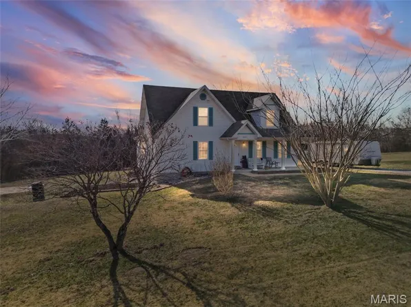 4086 Sandy Estates Dr, Hillsboro, MO 63050