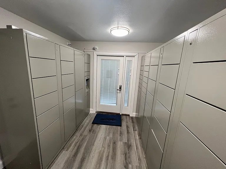 Lincoln Park Apartments — Photo 18