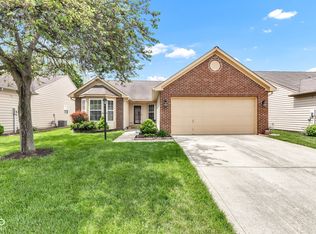 12256 Sagamore Woods Dr, Fishers, IN 46037