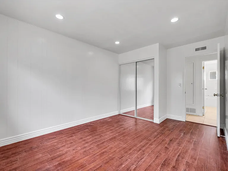 8801 Mays Ave — Photo 9