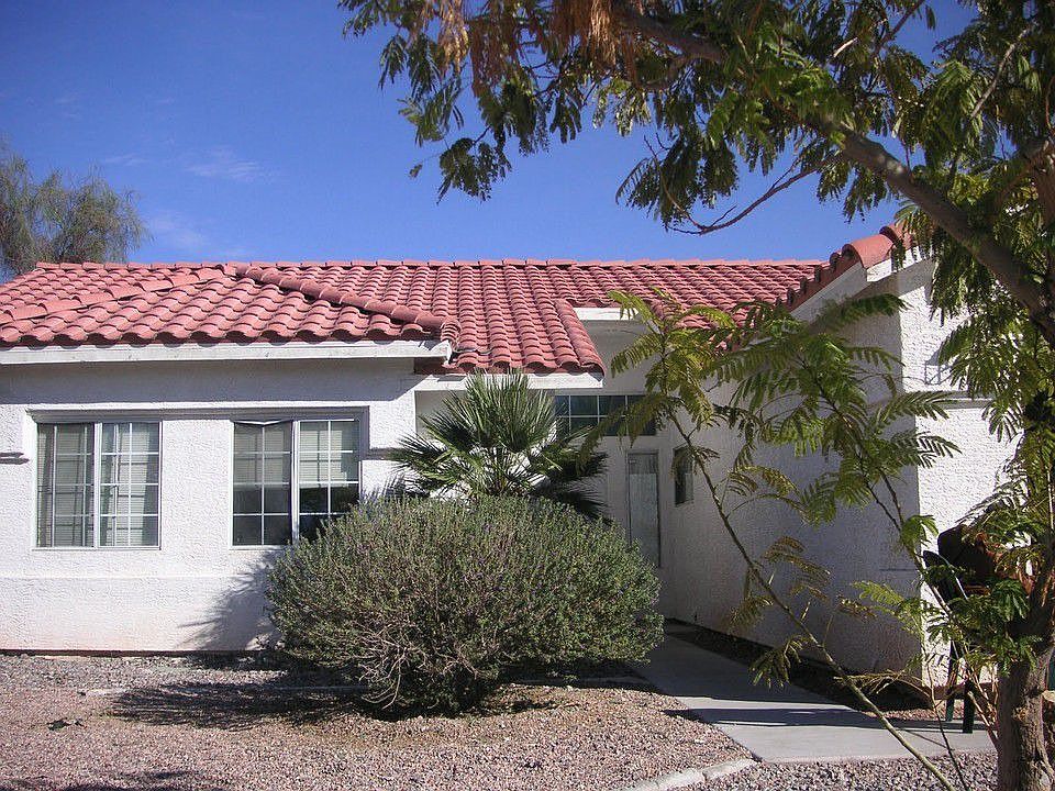 2nd image of 5826 Berry Hill Ln