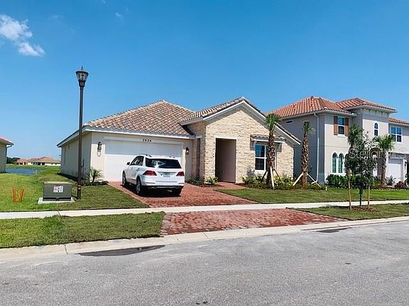 2nd image of 3924 Carrick Bend Dr
