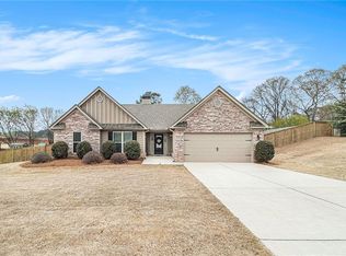 254 Cambridge Farms Dr, Hoschton, GA 30548