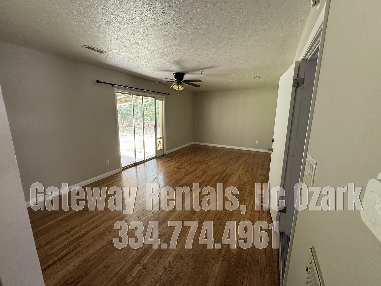 3 bed, 1881 sqft, $1,300 — Photo 3