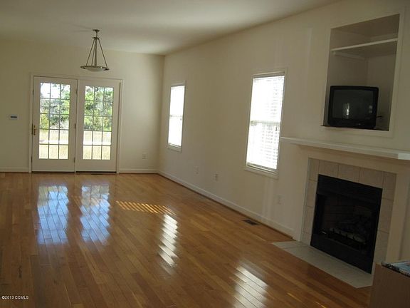 5th image of 109 Plantation Cir