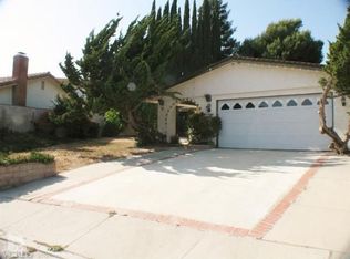 1025 Honeywood Ct, Santa Paula, CA 93060