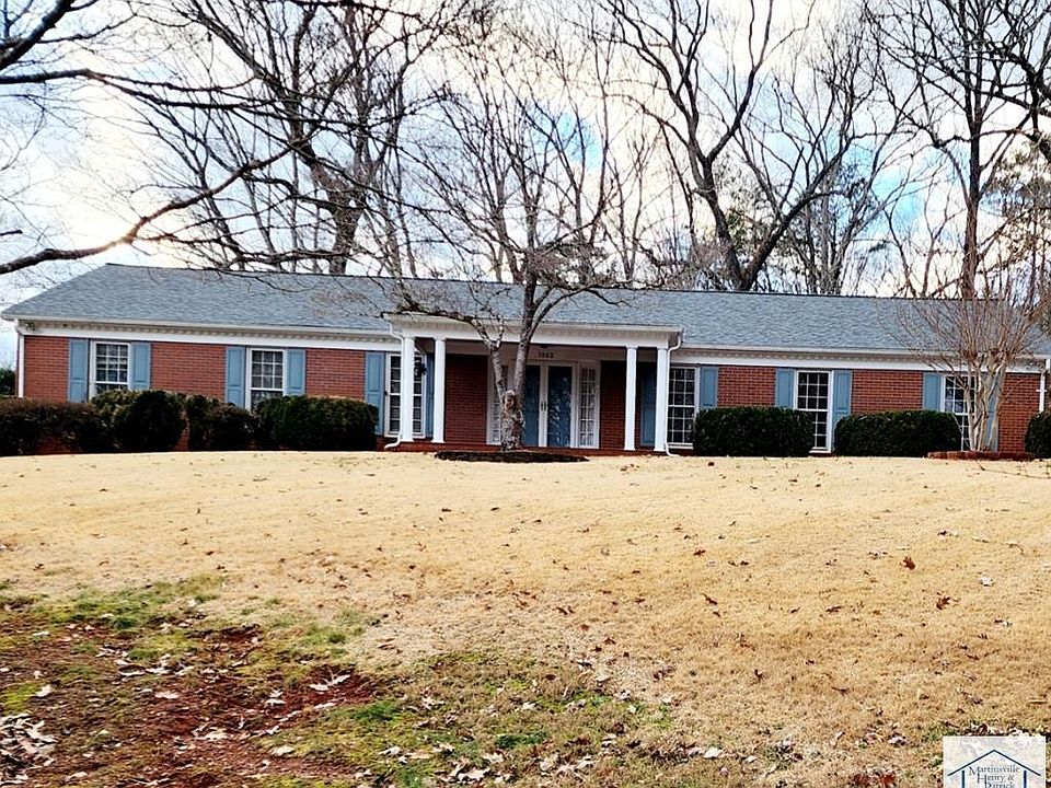 1st image of 1002 River Forest Pl